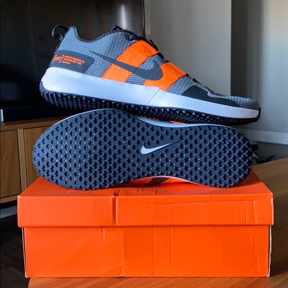 COPY - Nike Varsity Compete TR 2